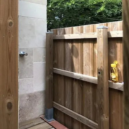 Maison Contemporaine En Bois Avec Piscine 펜션 Montcuq